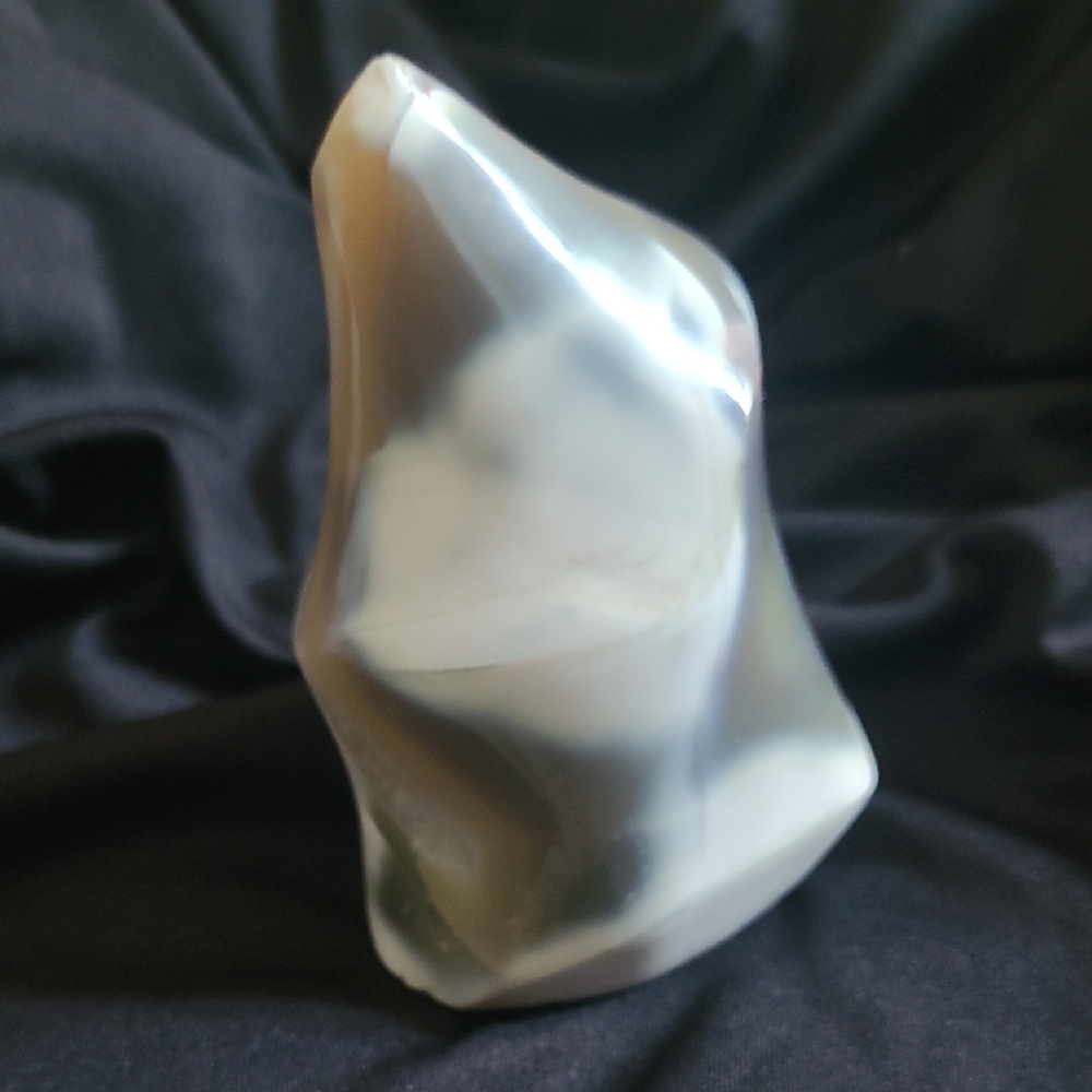 Orca Agate Flame - Picture 2 of 2